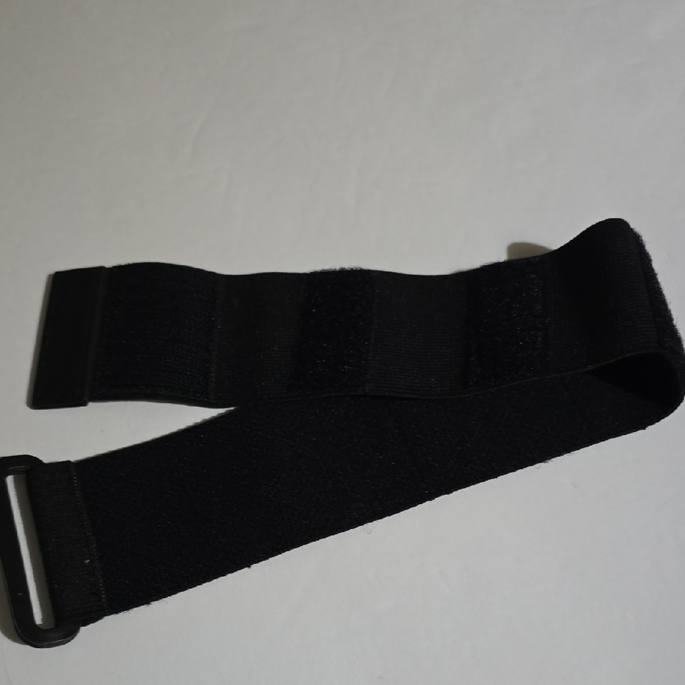 Adjustable Arm Jacket Strap IPOD Holder. Only Strap INCLUDED.